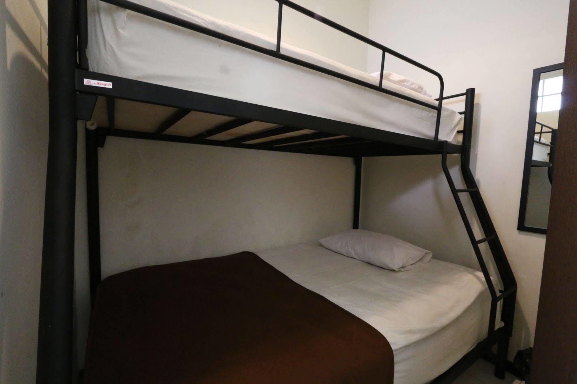 Bantal Guling Pasar Baru Hotel Bandung Ngoại thất bức ảnh
