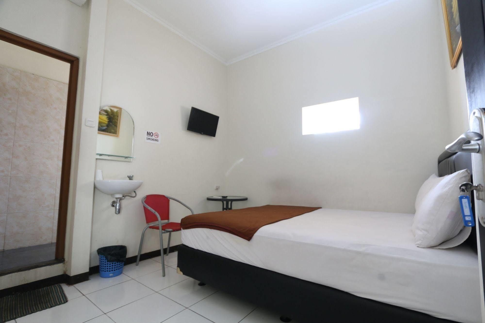 Bantal Guling Pasar Baru Hotel Bandung Ngoại thất bức ảnh